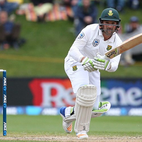 Proteas graft hard to stretch lead