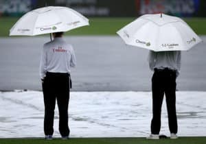 Read more about the article Proteas struggle on rain-affected day
