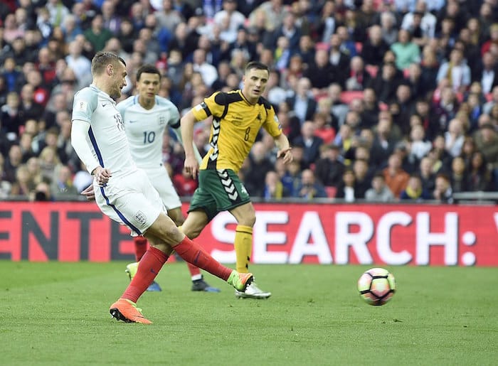 You are currently viewing Vardy satisfied with his display against Lithuania