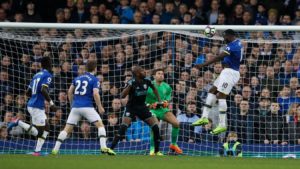 Read more about the article Everton cruise past West Brom, Bournemouth edge West Ham