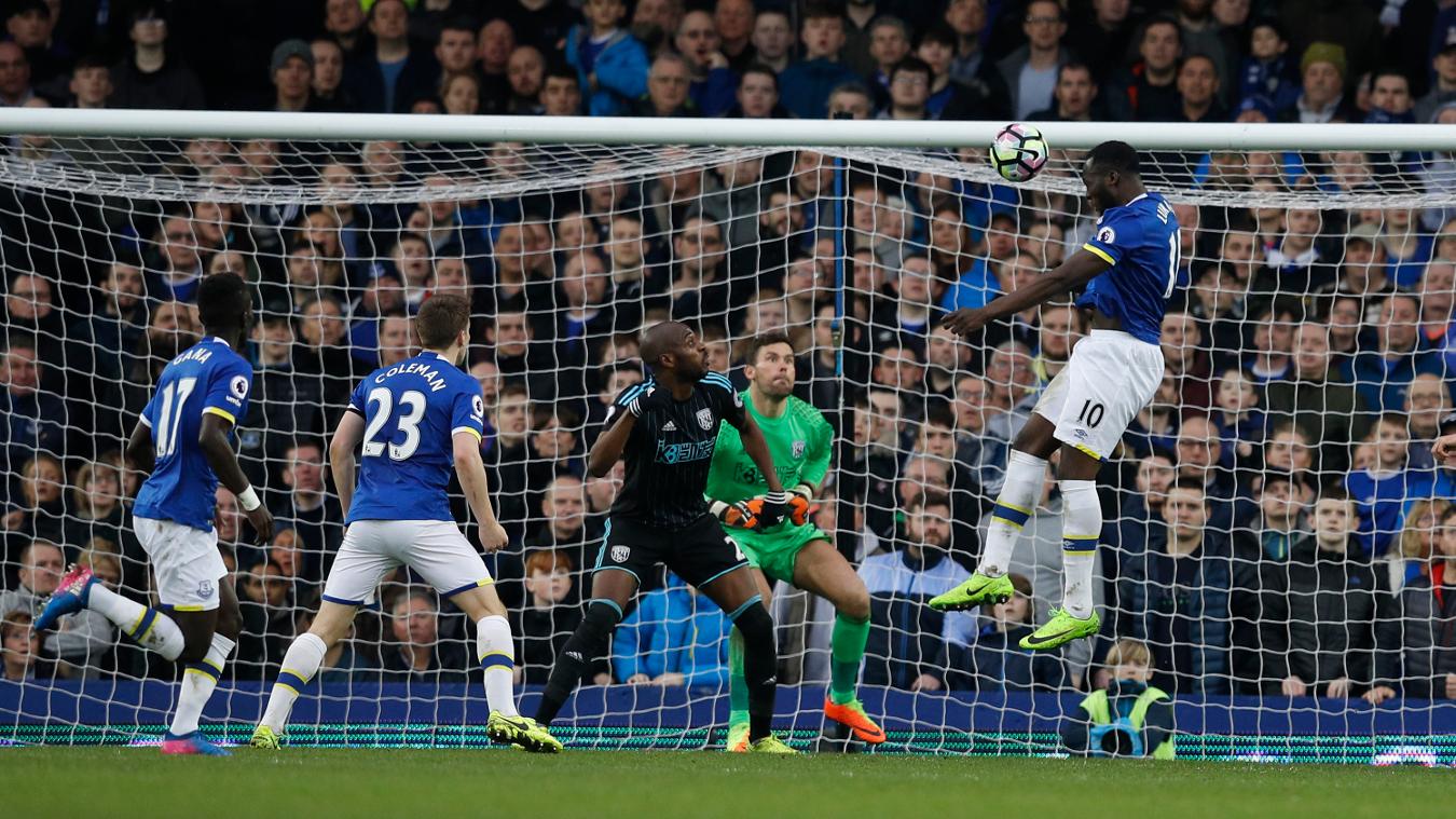 You are currently viewing Everton cruise past West Brom, Bournemouth edge West Ham