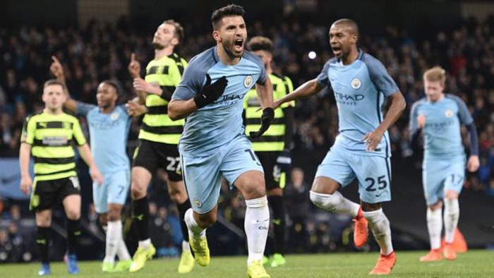 You are currently viewing Aguero’s brace helps City eliminate Huddersfield