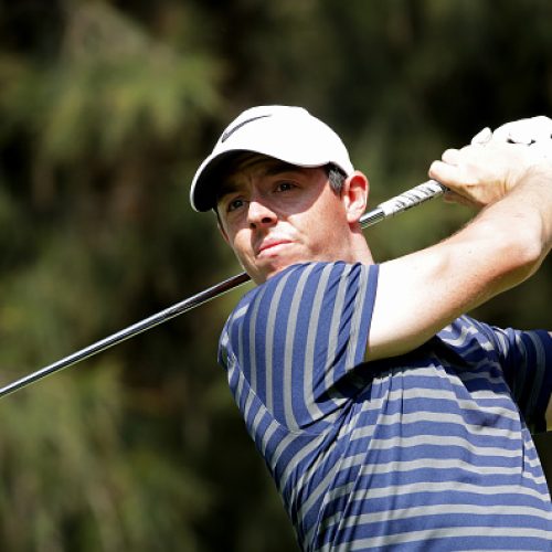 McIlroy charges clear in Mexico, chases No 1 ranking