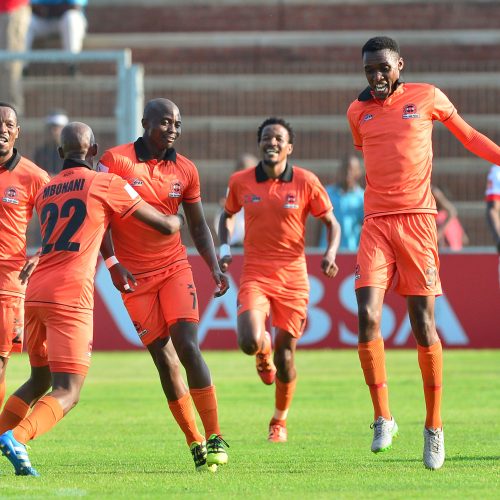 Mvala help Highlands beat Stars at Globe Park