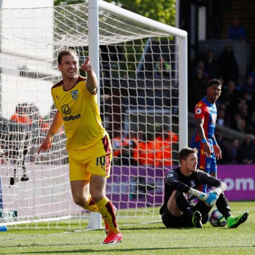 Burnley ease past Palace