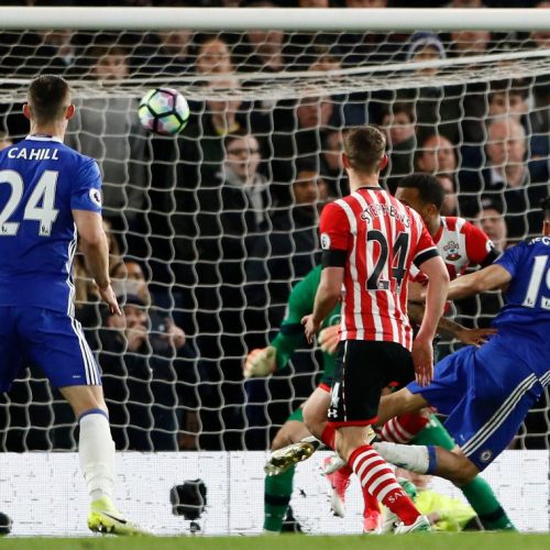Costa on target as Chelsea beat Southampton