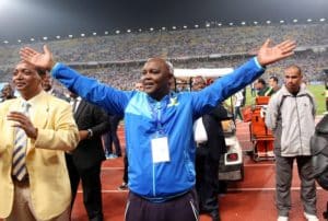 Read more about the article Mosimane praises Sundowns faithful