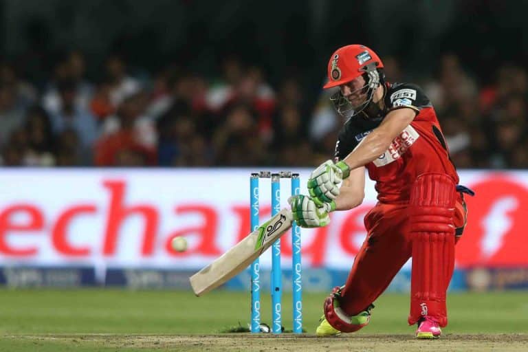 You are currently viewing De Villiers to miss IPL opener