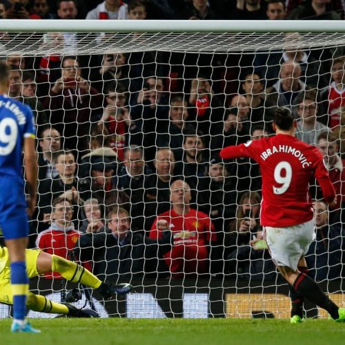 Ibra rescues United a point against Everton