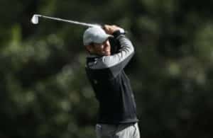 Read more about the article Oosthuizen limps home on day one of Masters