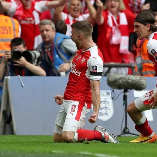 Arsenal lift FA Cup after 2-1 win over Chelsea