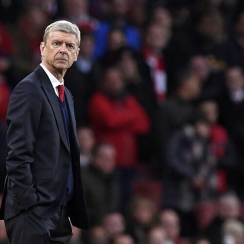Wenger extends Arsenal stay