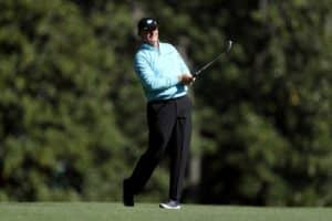 Read more about the article Els, Oosthuizen five off the lead