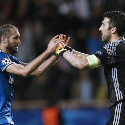 Juve coach praises Buffon, criticises Pjanic