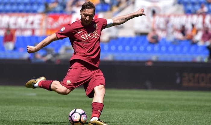 You are currently viewing Totti set to retire at end of season