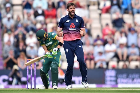 You are currently viewing England claim series with dramatic win