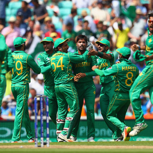 Pakistan thrash India to win Champions Trophy