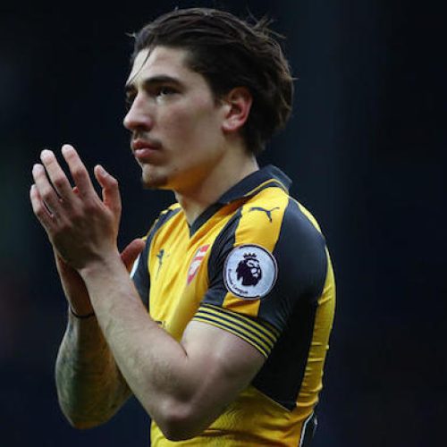 Bellerin not ruling out Barcelona move