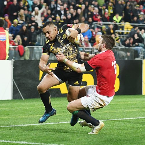 Hurricanes clinch draw against Lions