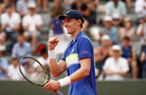 Read more about the article Anderson sweeps past Kyrgios in Paris