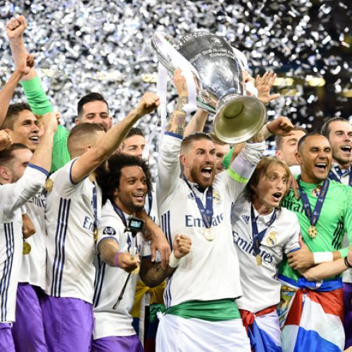 Watch: Ramos lift the UCL trophy