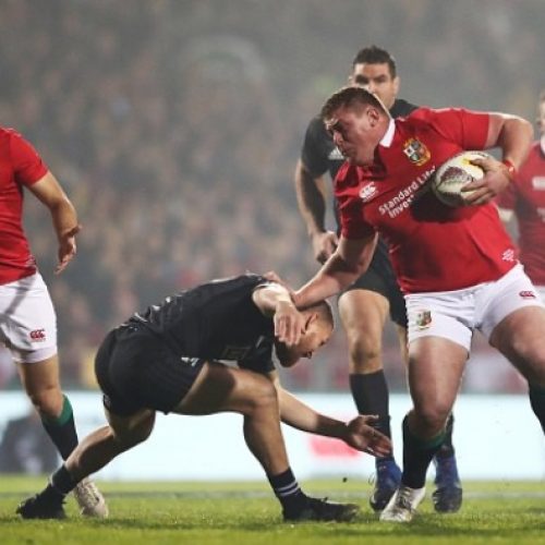 Lions outmuscle Maori All Blacks