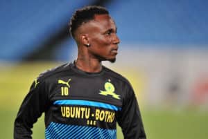 Read more about the article Cape Town City sign Teko Modise