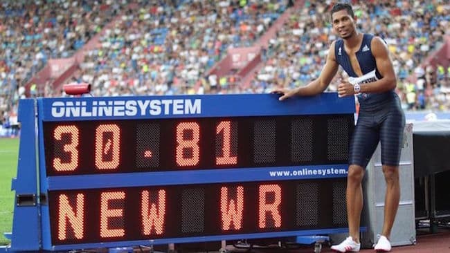 You are currently viewing Van Niekerk nails another world record!