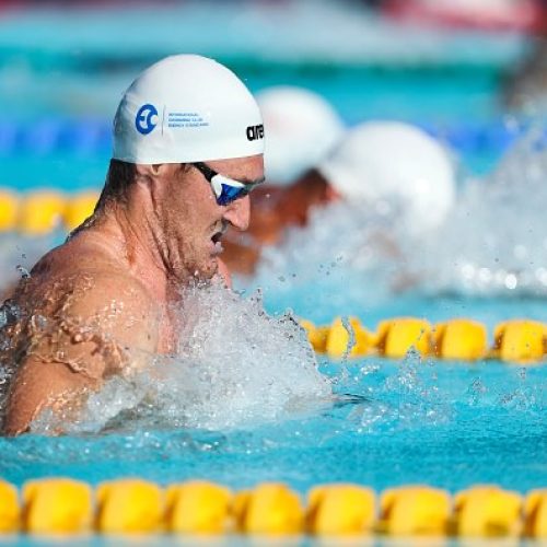 Van der Burgh into semis at World Championships