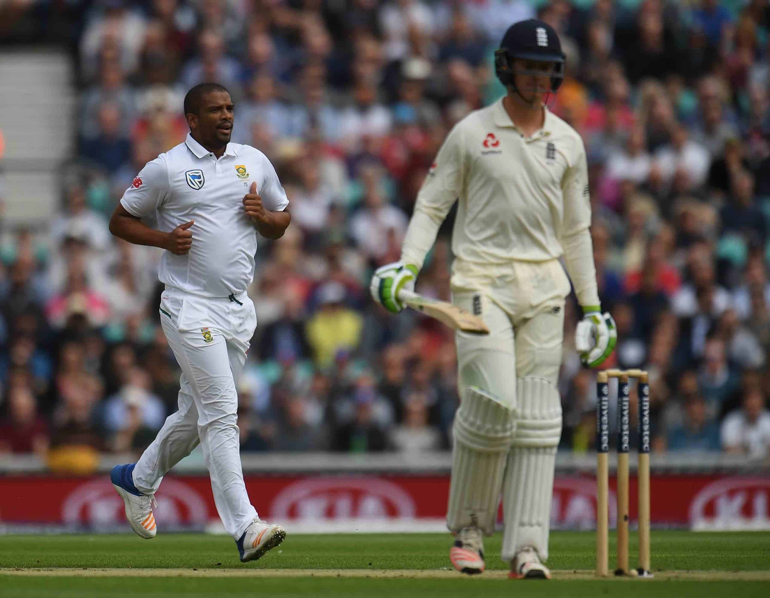 You are currently viewing England consolidate after Philander strikes early