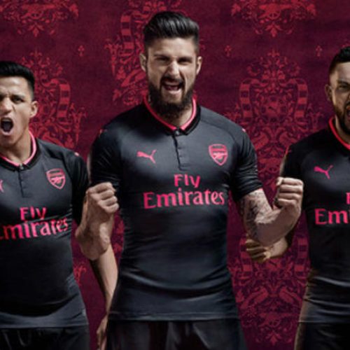 Arsenal unveil new third kit