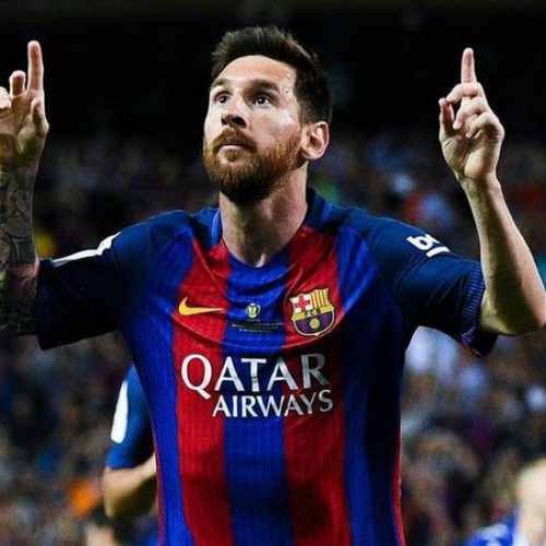 Messi commits his future to Barca