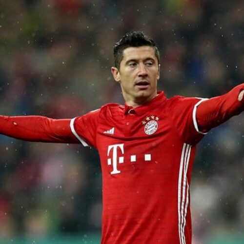 Barcelona agree £42.5m deal to sign Lewandowski