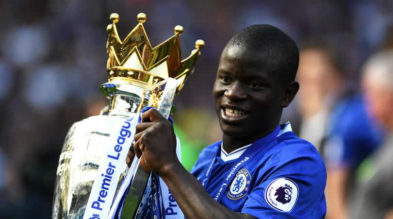 You are currently viewing Kante signs new five-year Chelsea deal