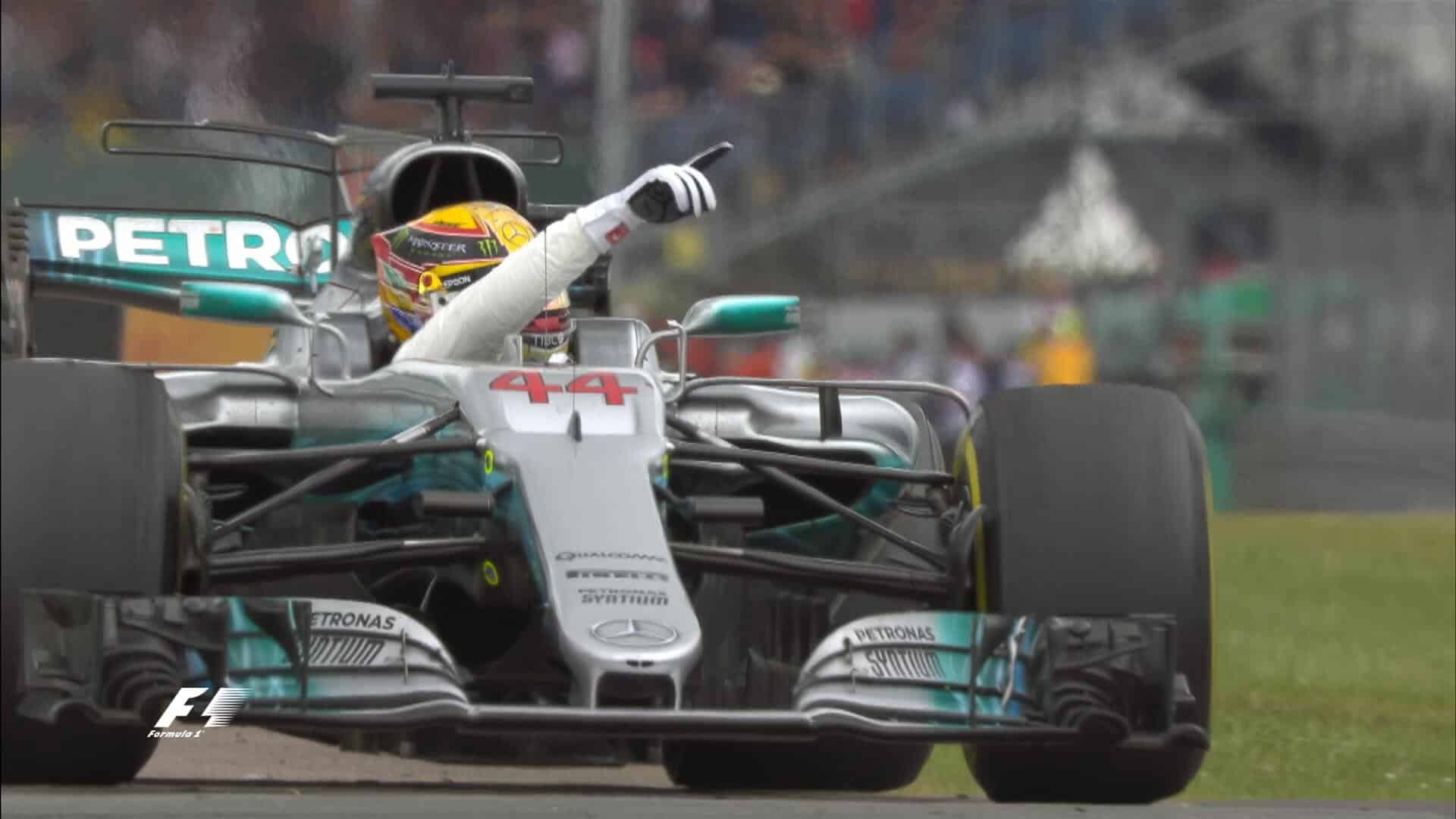 You are currently viewing Hamilton wins record-equalling fifth British GP