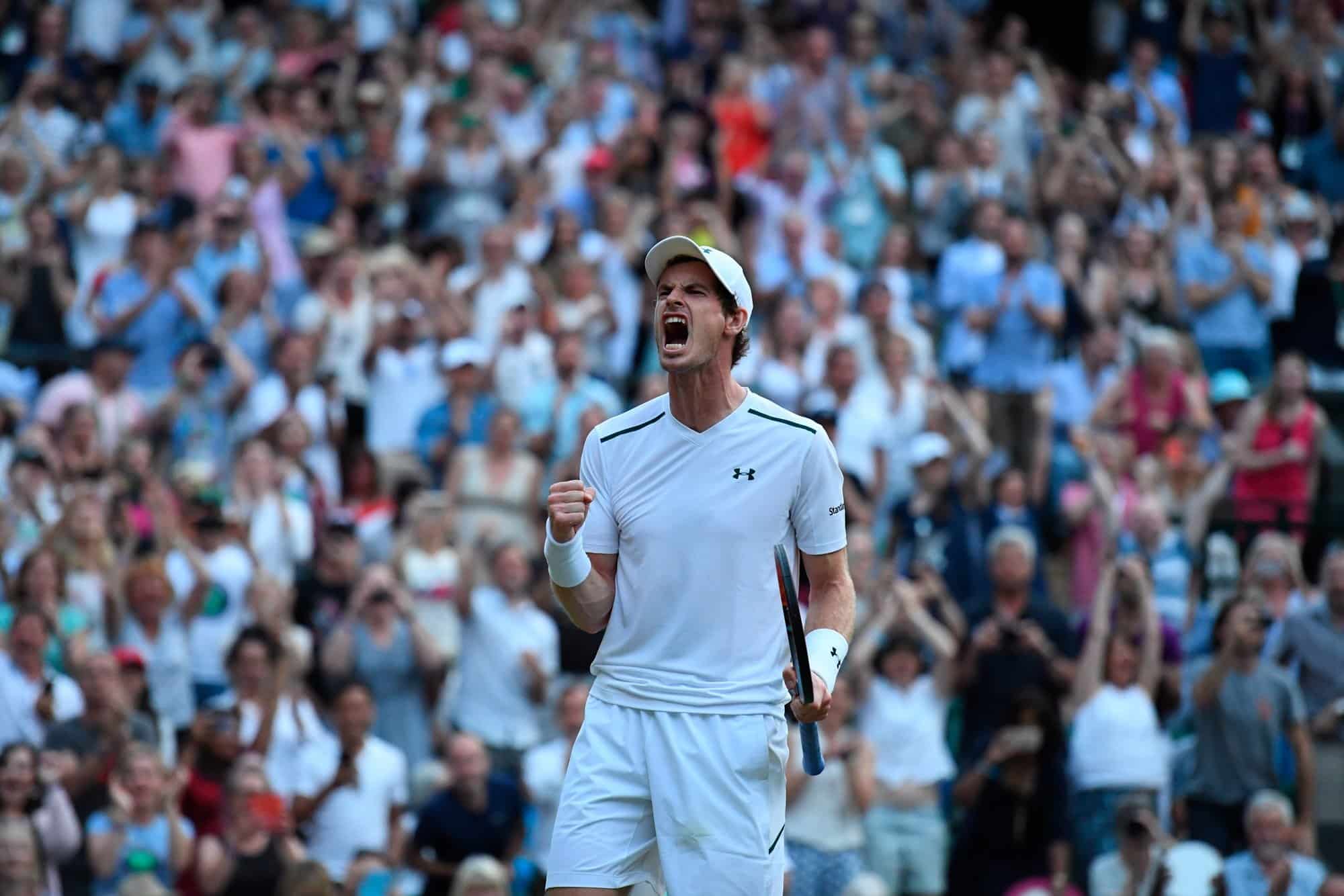 You are currently viewing Murray survives Wimbledon scare