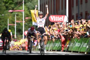 Read more about the article Barguil wins stage 13 on Bastille Day