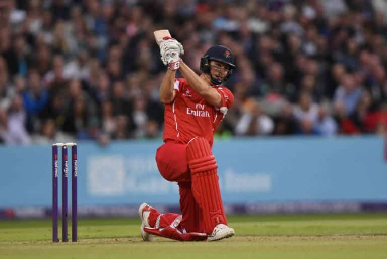 You are currently viewing McLaren hands Lancashire victory over Durham