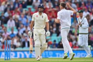 Read more about the article Morkel dismisses Cook as England extend lead