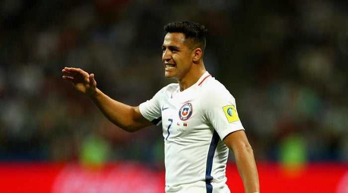 You are currently viewing Bravo: I would love Sanchez at Man City