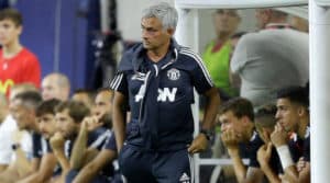 Read more about the article Mourinho pleased despite Barca defeat