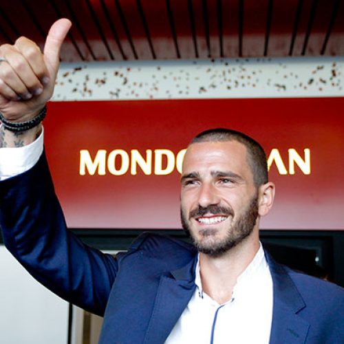 AC Milan sign Bonucci from Juventus