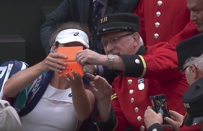You are currently viewing Watch: Wimbledon moments (Day 8)