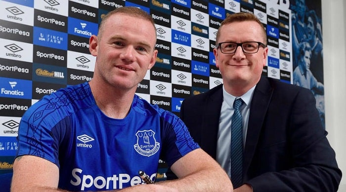 You are currently viewing Rooney completes Everton return
