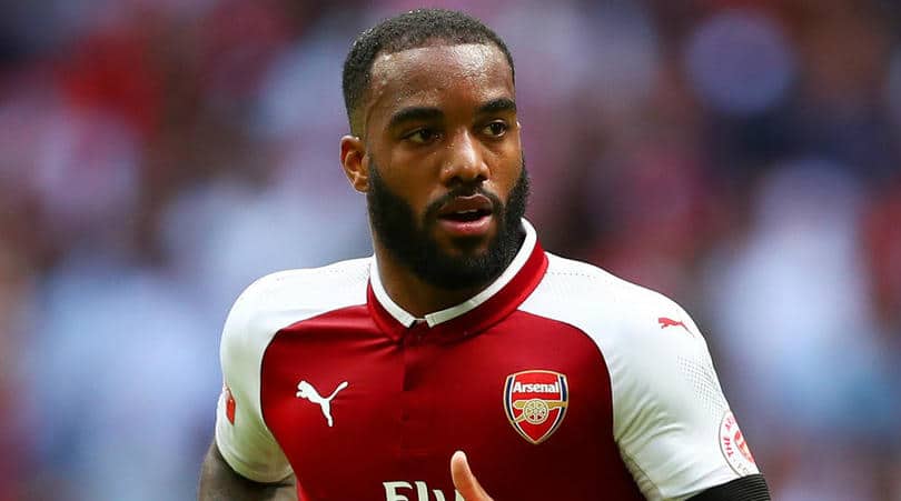 You are currently viewing Wenger: Lacazette can follow in Ibra’s footsteps