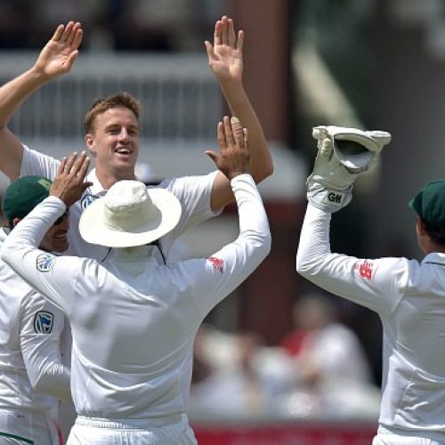 Morkel takes four as Proteas need 380 for victory