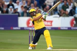 Read more about the article Afridi smashes maiden T20 century