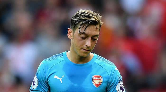You are currently viewing Ozil apologises for Arsenal hammering