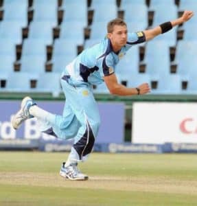 Read more about the article Steyn returns to the Titans