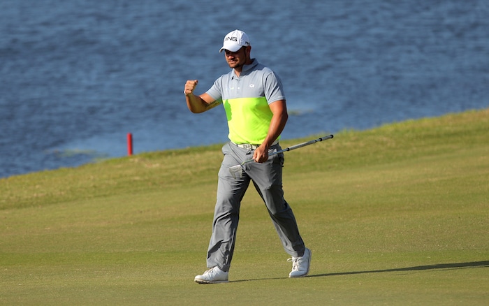You are currently viewing Harvey grabs big lead at Zimbali